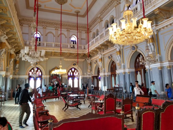 prag mahal 4